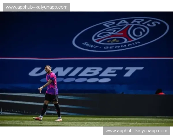 梦剧场的红绿华尔兹:当曼联遇见圣埃蒂安,不只是足球,更是宿命 梦剧场的红绿华尔兹:当曼联遇见圣埃蒂安,不只是足球,更是宿命