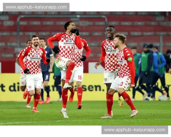 德甲巅峰对决：拜仁慕尼黑vs科隆激情直播，不容错过的绿茵盛宴！